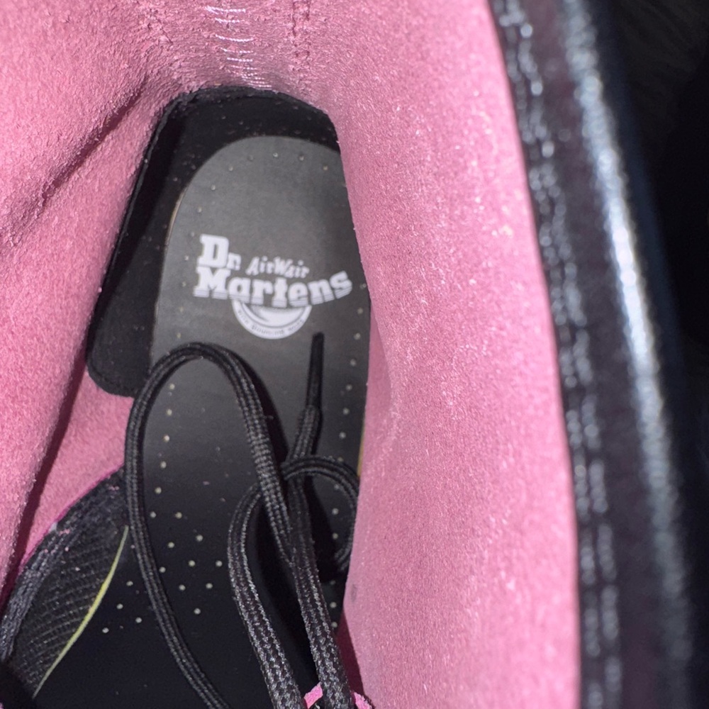 NWT Dr. Martens Black & Pink Tie Dye combat boots - Picture 8 of 11